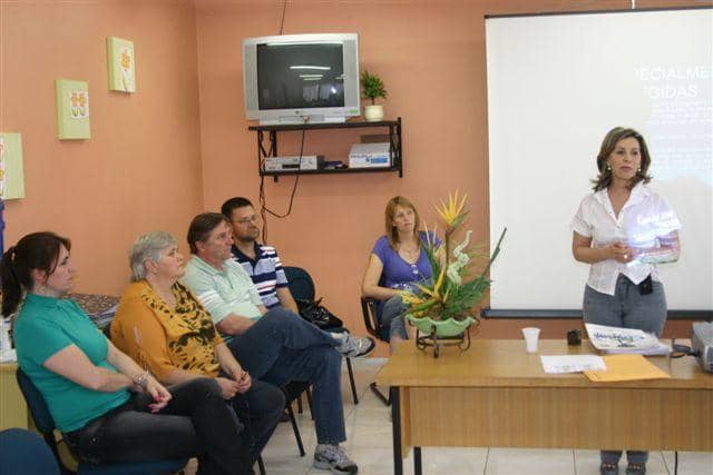 Promotora Mônica Maranguelo (destaque) e...