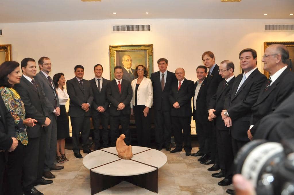 Novos parlamentares e autoridades