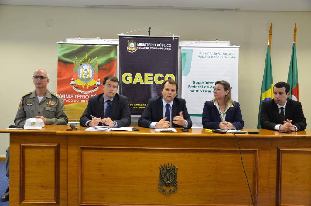 Coletiva que detalhou a ação...