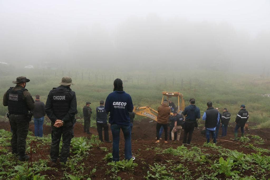 Mandados foram cumpridos nesta quinta-feira