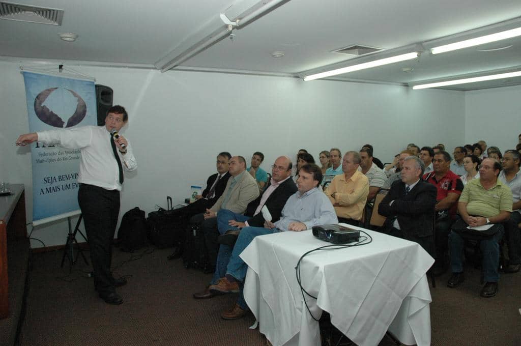 Engenheiro da DAT, Márcio Frangipani, foi um dos palestrantes do evento