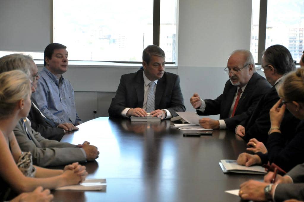 Ivory Coelho Neto e Eduardo de Lima Veiga ouviram relato de Luiz Fernando Oderich