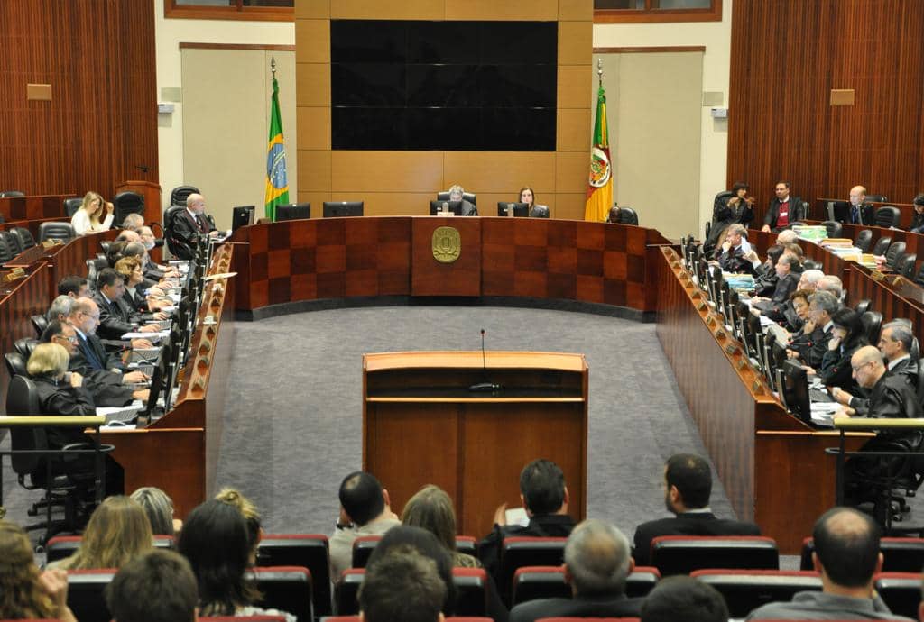 Panorama da sessão no TJ