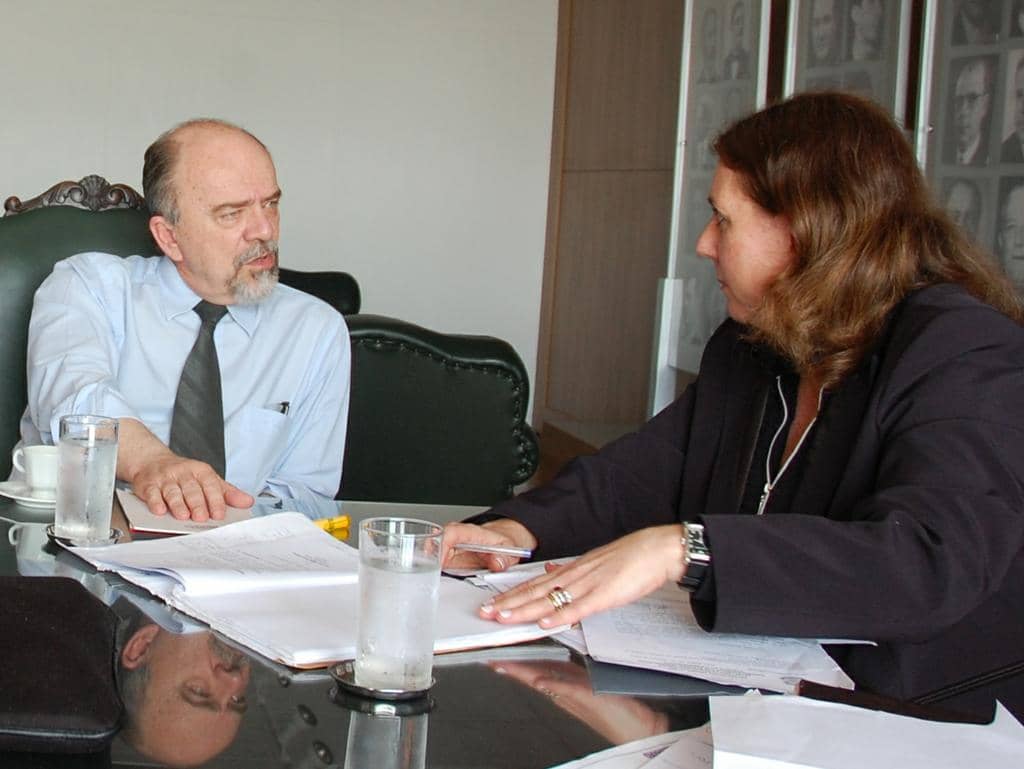 Sandra Goldmann e Airton Michels durante tratativas para publicação da Portaria