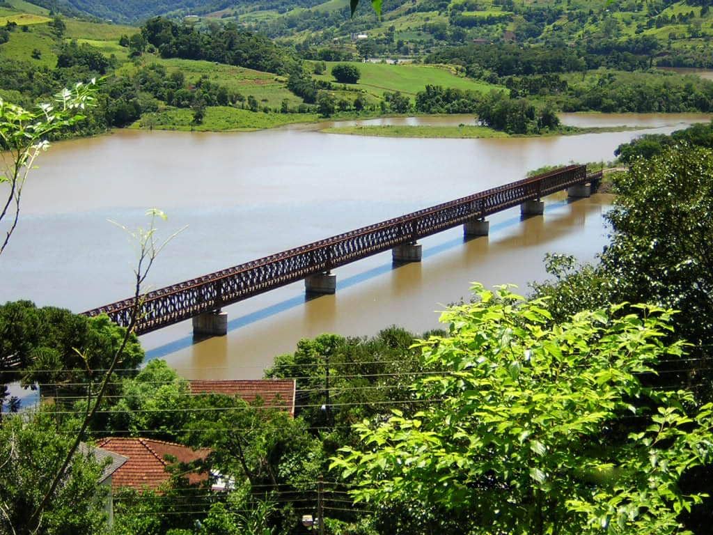 Ponte sobre o Rio Uruguai em Marcelino Ramos