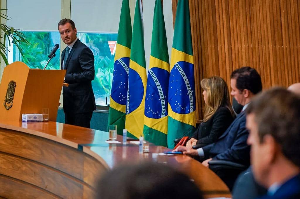 Cerimônia de posse aconteceu nesta sexta-feira, 17, de forma virtual