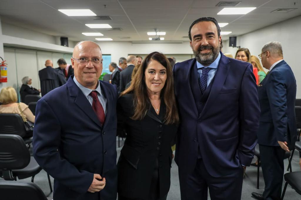 Nova ouvidora das Mulheres e procuradores de Justiça são empossados no MPRS