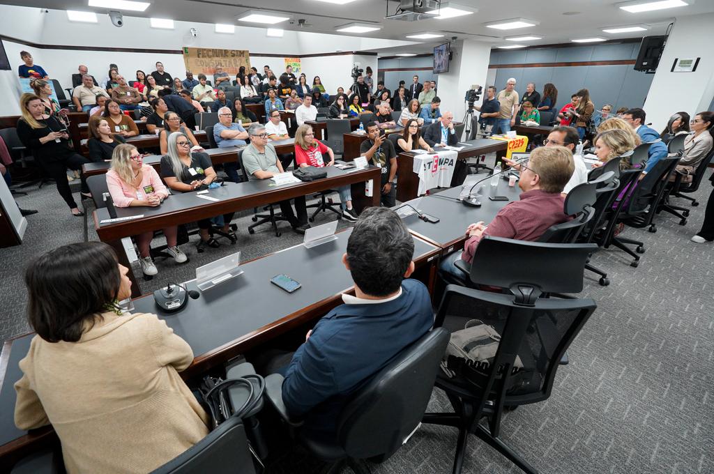 PREDUC reafirma compromisso com direito à educação em audiência sobre fechamento de turmas em Porto Alegre