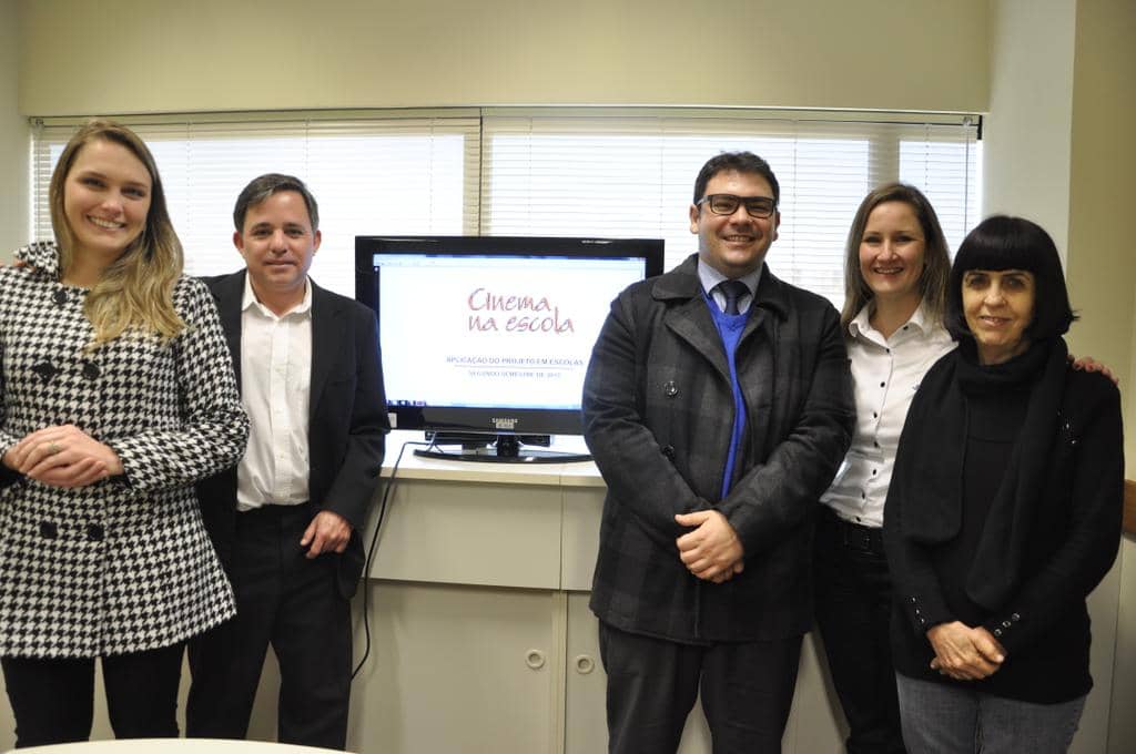 Projeto foi apresentado para o consultor do Prêmio Innovare (3º da E p/ D)...)
