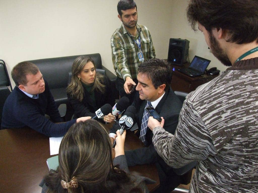 Promotor concedeu coletiva de imprensa na sede do MP