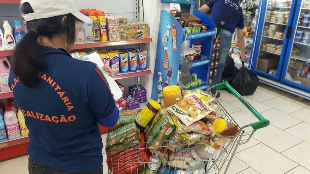 Agentes da Força-Tarefa do Programa Segurança Alimentar em ação em Cerro Largo