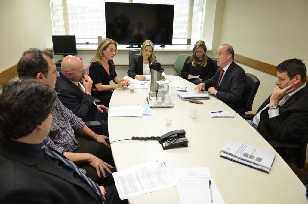 Reunião entre Corsan, Município de Viamão e MP...