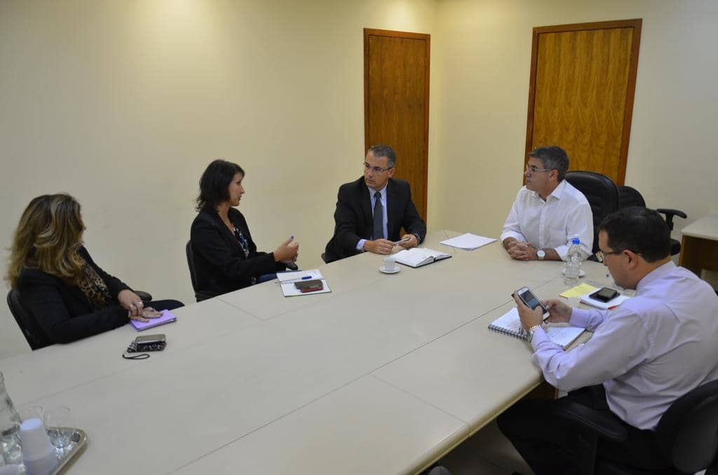 Reunião ocorreu na sede da Secretaria de Justiça e Direitos Humanos