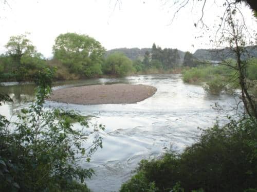 Imagem do Rio Caí, no qual desagua o Arroio Mauá, em Bom Princípio