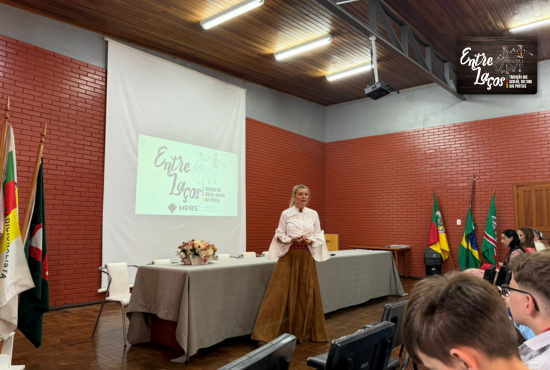 “Entre Laços”: promotora fala sobre combate à violência contra a mulher em evento do MTG em Espumoso