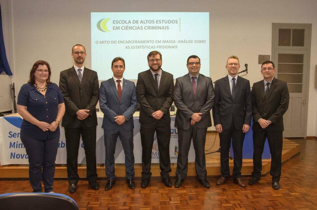 Membros do MP participaram da abertura da Semana do MP de Nova Prata