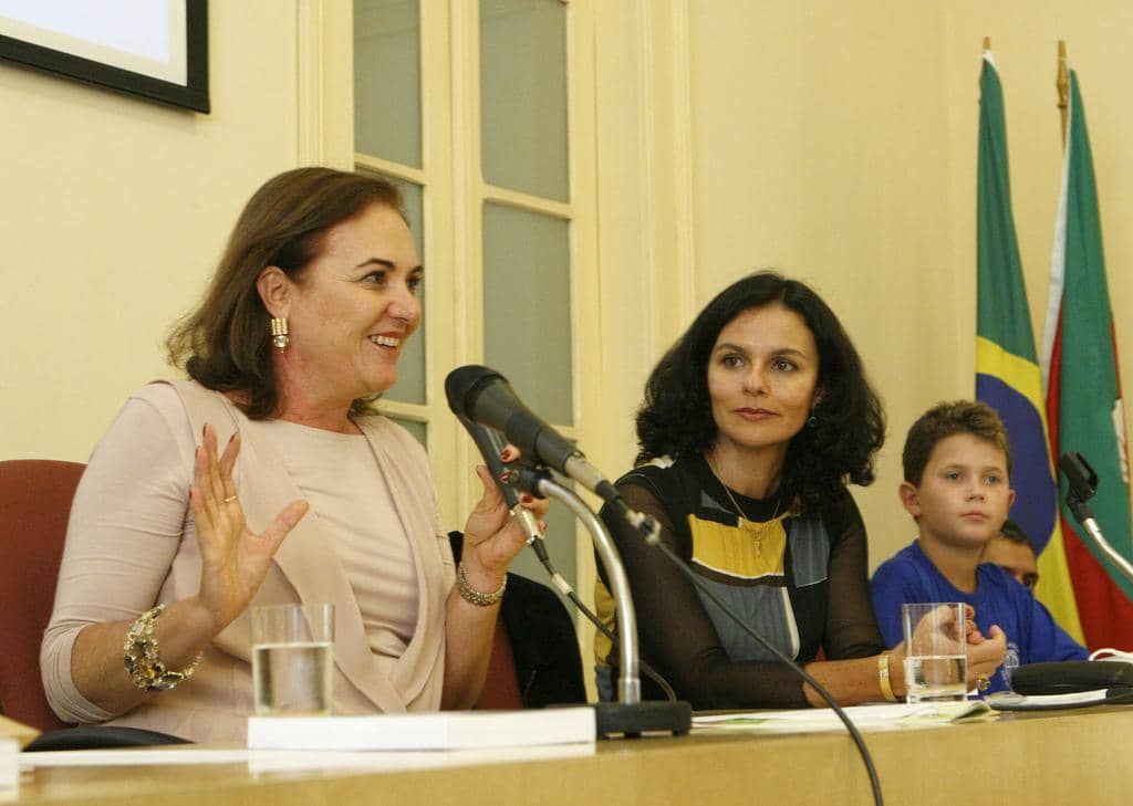 Seminário buscou provocar nos estudantes uma visão crítica sobre o ato de consumir