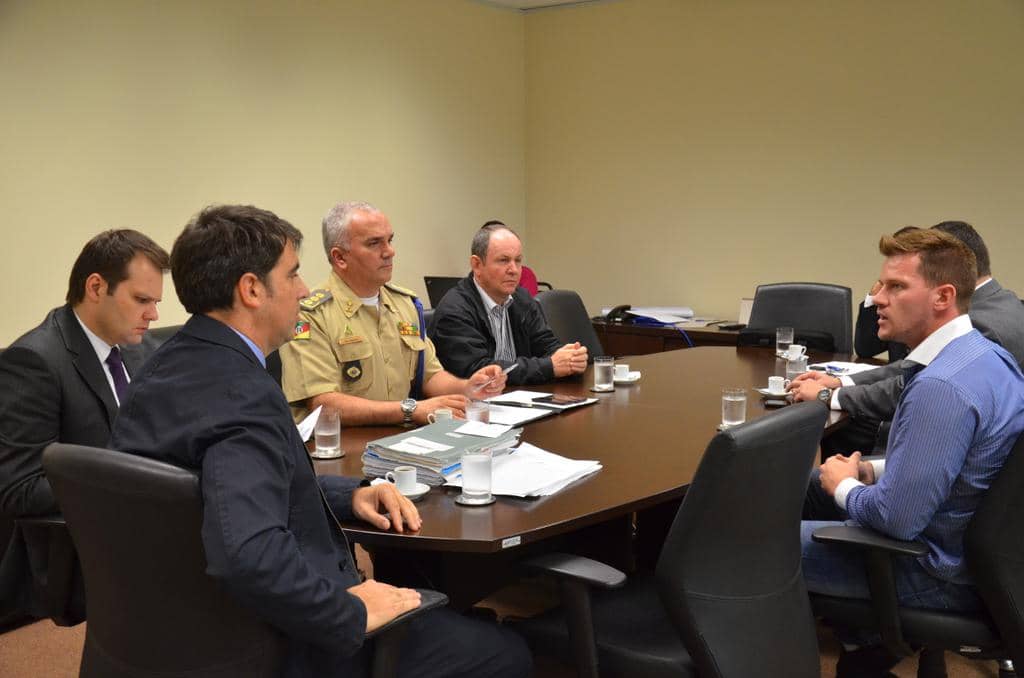 Reunião ocorreu na Subprocuradoria-Geral de Justiça para Assuntos Institucionais
