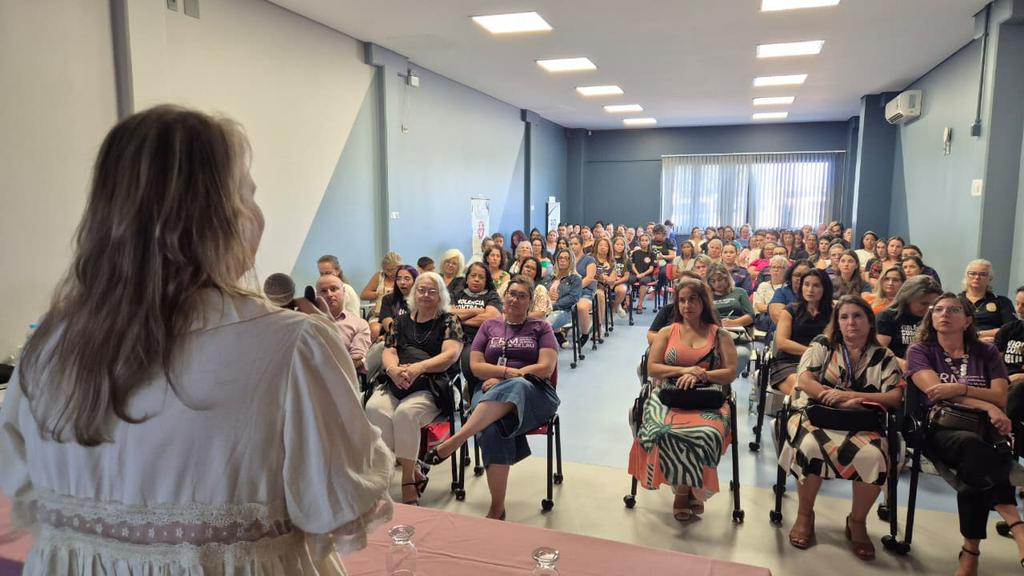 Torres recebe primeira capacitação deste ano do Projeto CAO na Estrada, de enfrentamento à violência contra mulher