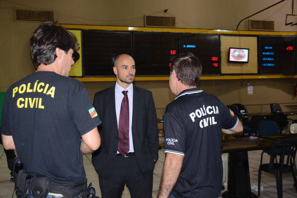 Promotor de Justiça Marcelo Tubino acompanha operação da Polícia Civil
