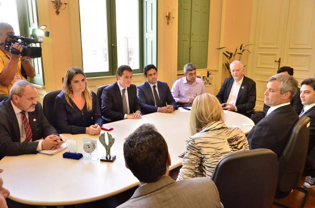 Encontro reuniu diversas autoridades...