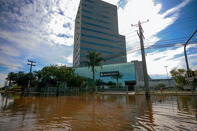 A atuação do MPRS neste um ano após a tragédia da enchente de 2024