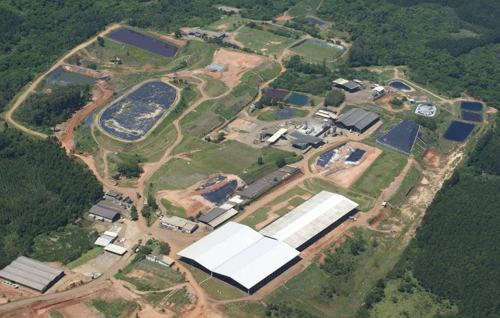 Vista aérea da Utresa, a maior central de resíduos do Estado