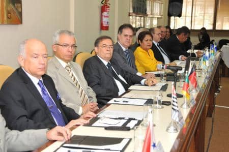Varela Coelho (2º E para D) no evento ocorrido em Goiás