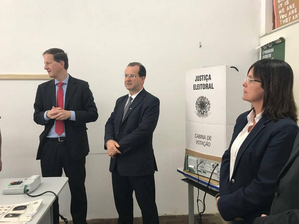 Rodrigo Zilio, procurador regional Eleitoral, Luiz Carlos Weber, e promotora Lucilene Falcetta
