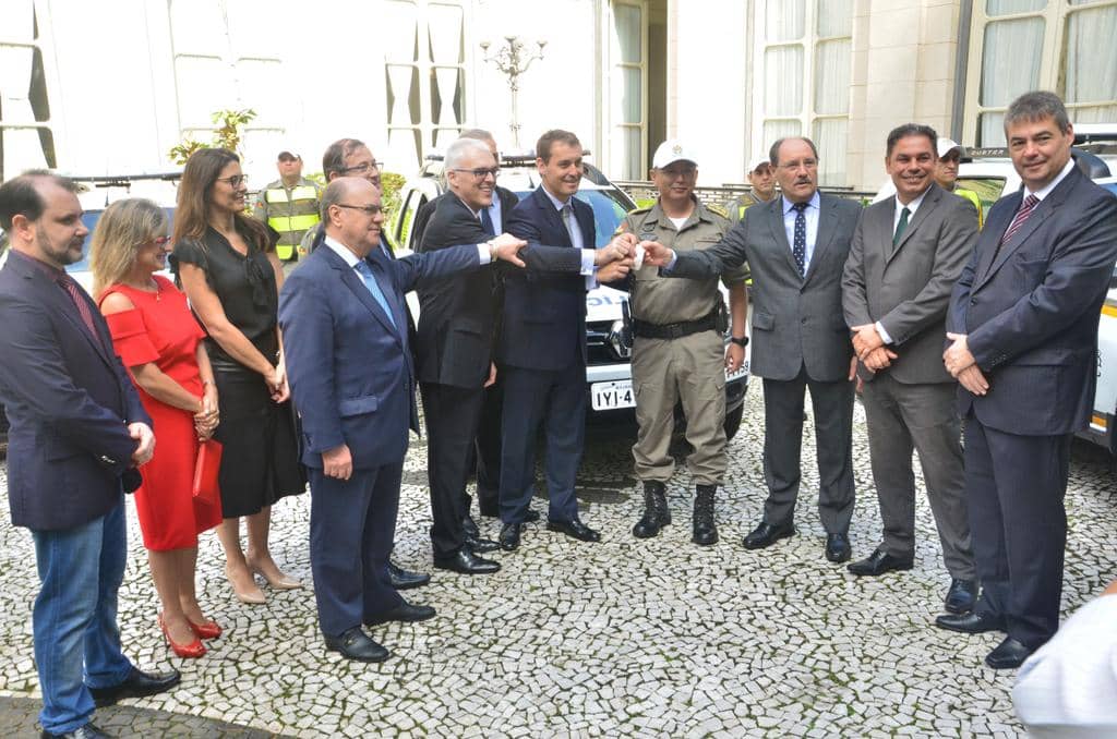 Entrega foi realizada no Palácio Piratini