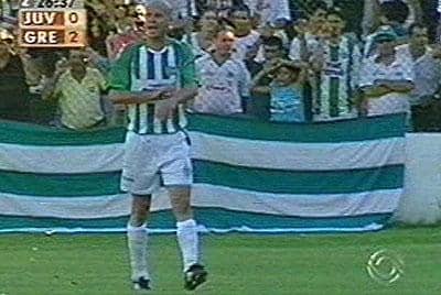 Antonio Carlos durante o jogo contra o Grêmio [foto: O Pioneiro/Caxias]
